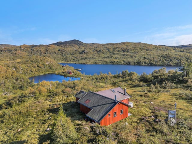 EiendomMegler1 v/Gaute Kverneland has the pleasure of presenting cabin Myklevatn with beautiful location