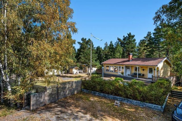 3-room Winterized Cottage on Lustigtorpsvägen 7