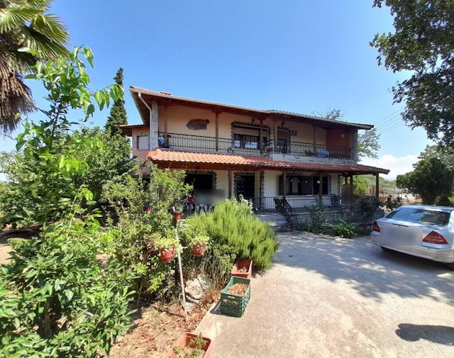 Detached house 292 m² in Thessaloniki - 1