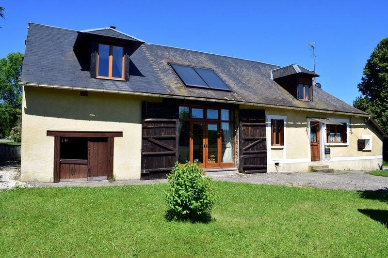 https://media.rightmove.co.uk/property-photo/0bcaf08cb/91858410/0bcaf08cb0710323b8c07658f8d606a1.jpeg