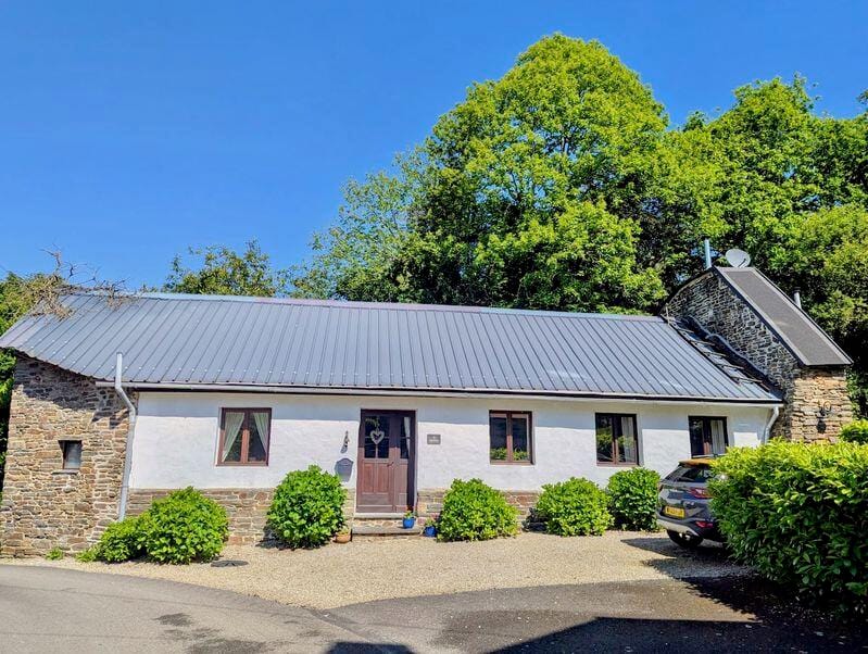 https://media.rightmove.co.uk/property-photo/2854fcc3d/87496098/2854fcc3dabd91694845e4555bdf6162.jpeg