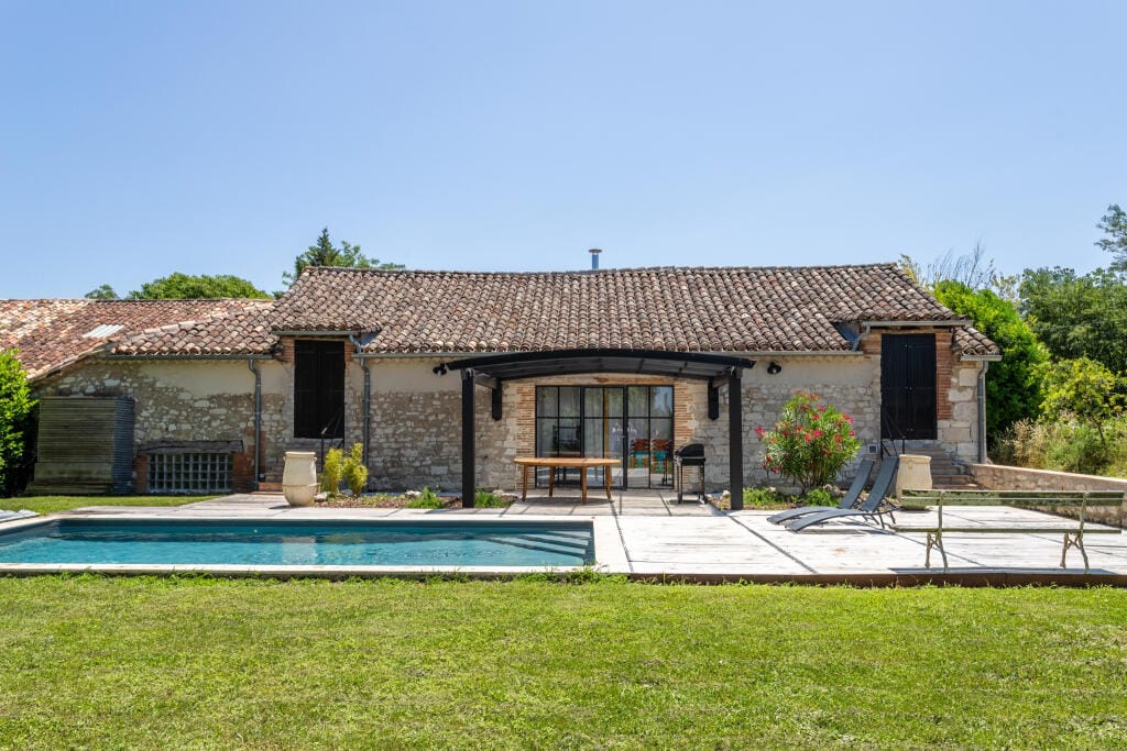 https://media.rightmove.co.uk/property-photo/96bf75ff5/92213049/96bf75ff5c1d230ea695dad4b9918304.jpeg