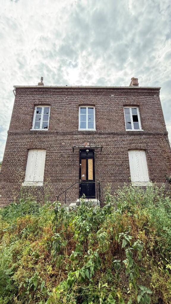 https://media.rightmove.co.uk/property-photo/a3526d77c/91384791/a3526d77cb160b2115e81976598f0e8c.jpeg