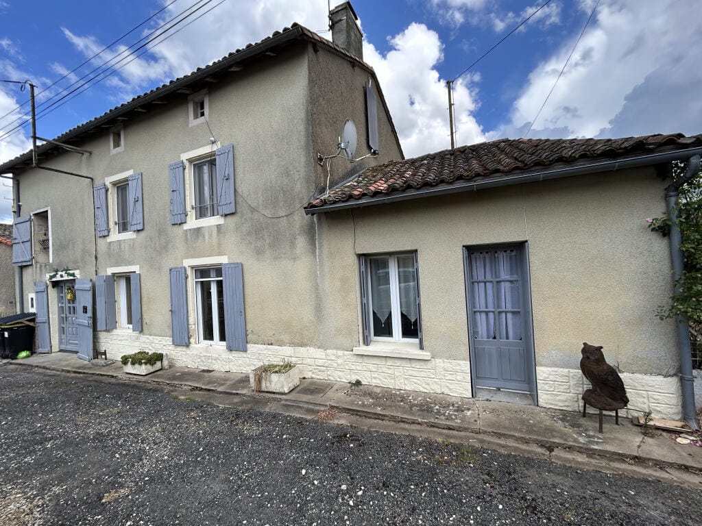 https://media.rightmove.co.uk/property-photo/a6f7c58d9/89554704/a6f7c58d925e91ea22604caf7c28f473.jpeg