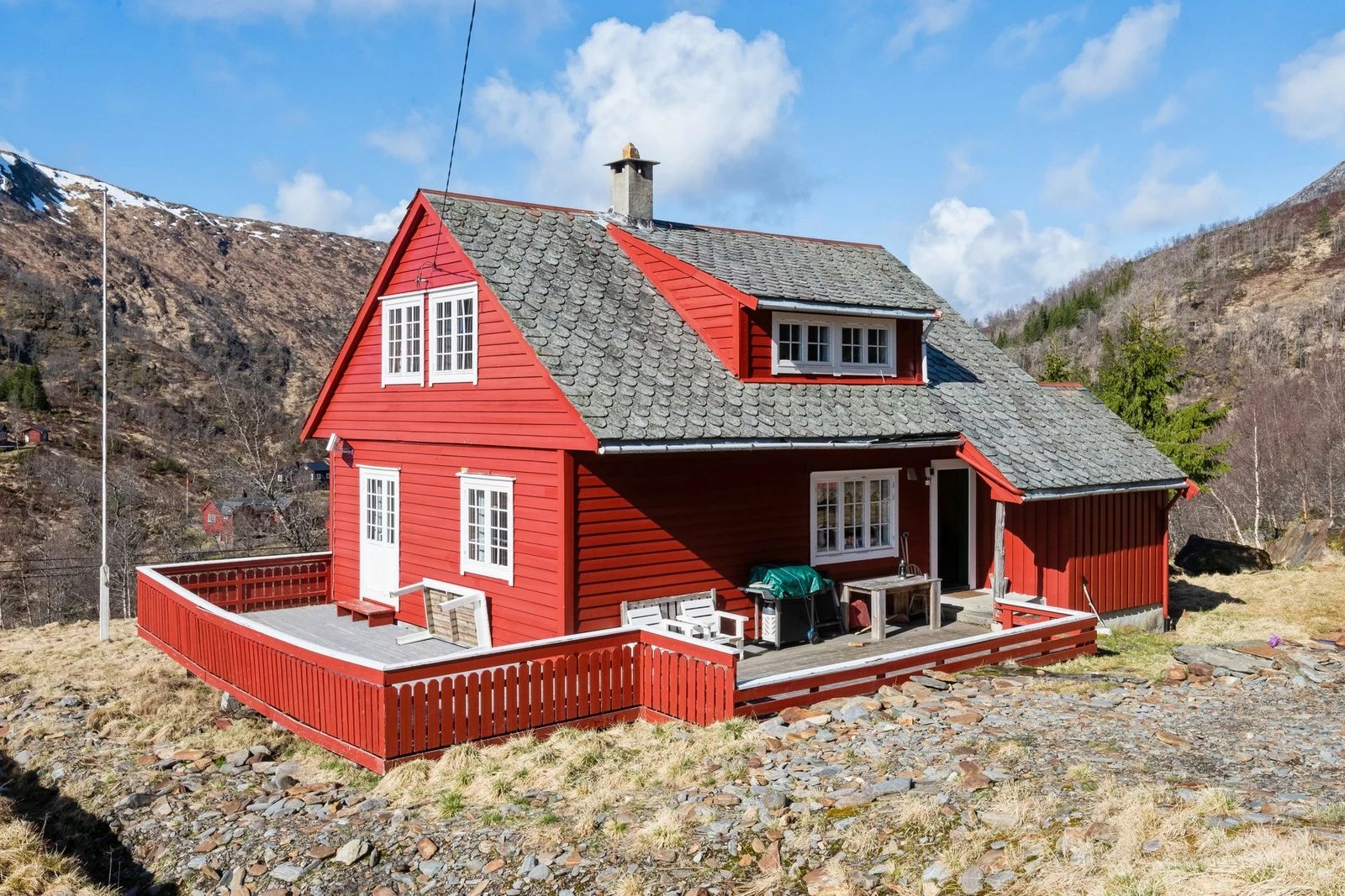 https://storage.googleapis.com/homestra-images/property-image-29221322-3390-4001-9752-ad7dc1fa0252-1746340316.jpg
