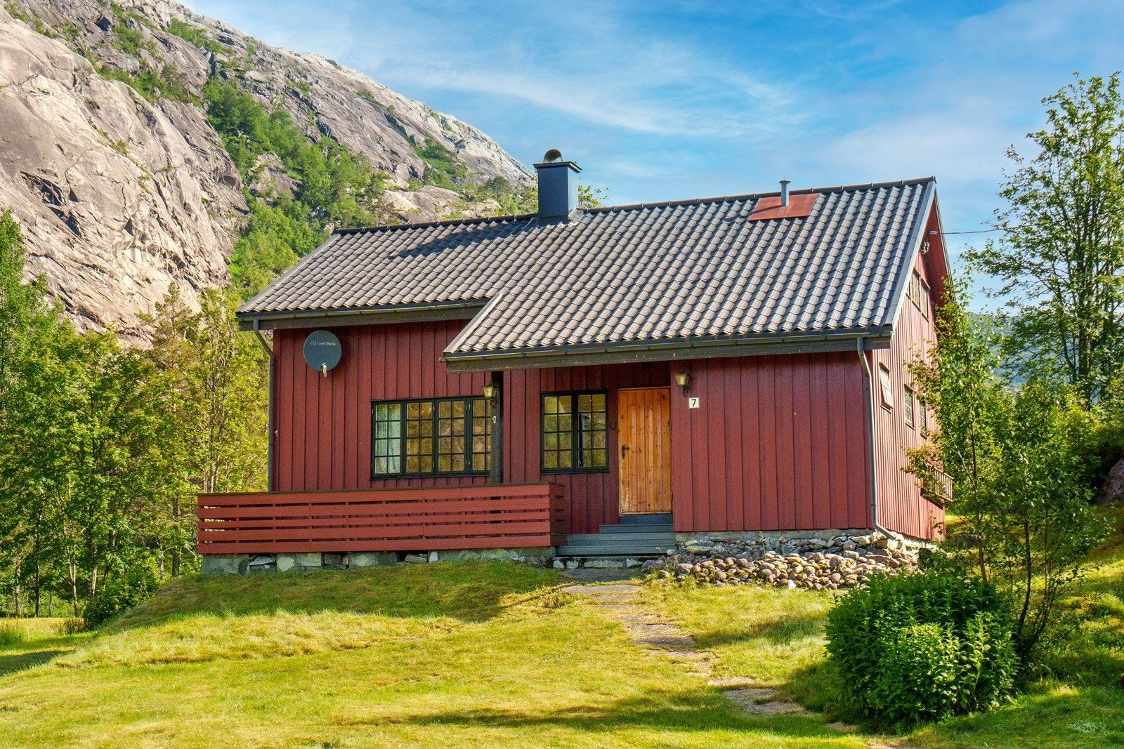 https://storage.googleapis.com/homestra-images/property-image-526877a8-e8b9-4af9-b814-4af1c1849465-1783272830.jpg