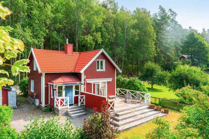 https://storage.googleapis.com/homestra-images/property-image-7fb9463b-0410-4bc5-b2cd-9b297e4e548e-1758815713.jpg