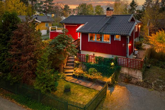 https://storage.googleapis.com/homestra-images/property-image-87106fd3-d05a-48e9-9b40-c3d8a0018bc0-1761395719.jpg