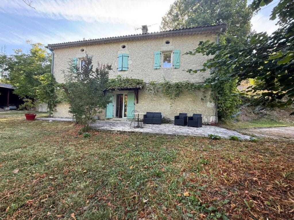 https://storage.googleapis.com/homestra-images/property-image-9662e352-b688-497e-8df2-aebbfcb809a5-1754744216.jpg
