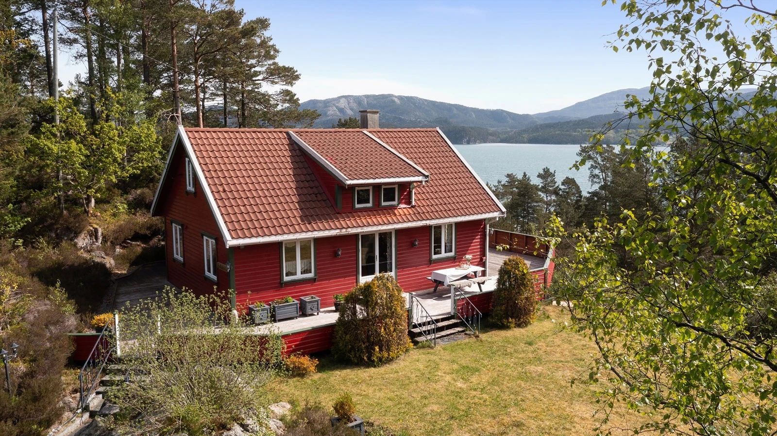 https://storage.googleapis.com/homestra-images/property-image-99cfaaba-83e4-4864-96fc-bfba422495e8-1747769496.jpg