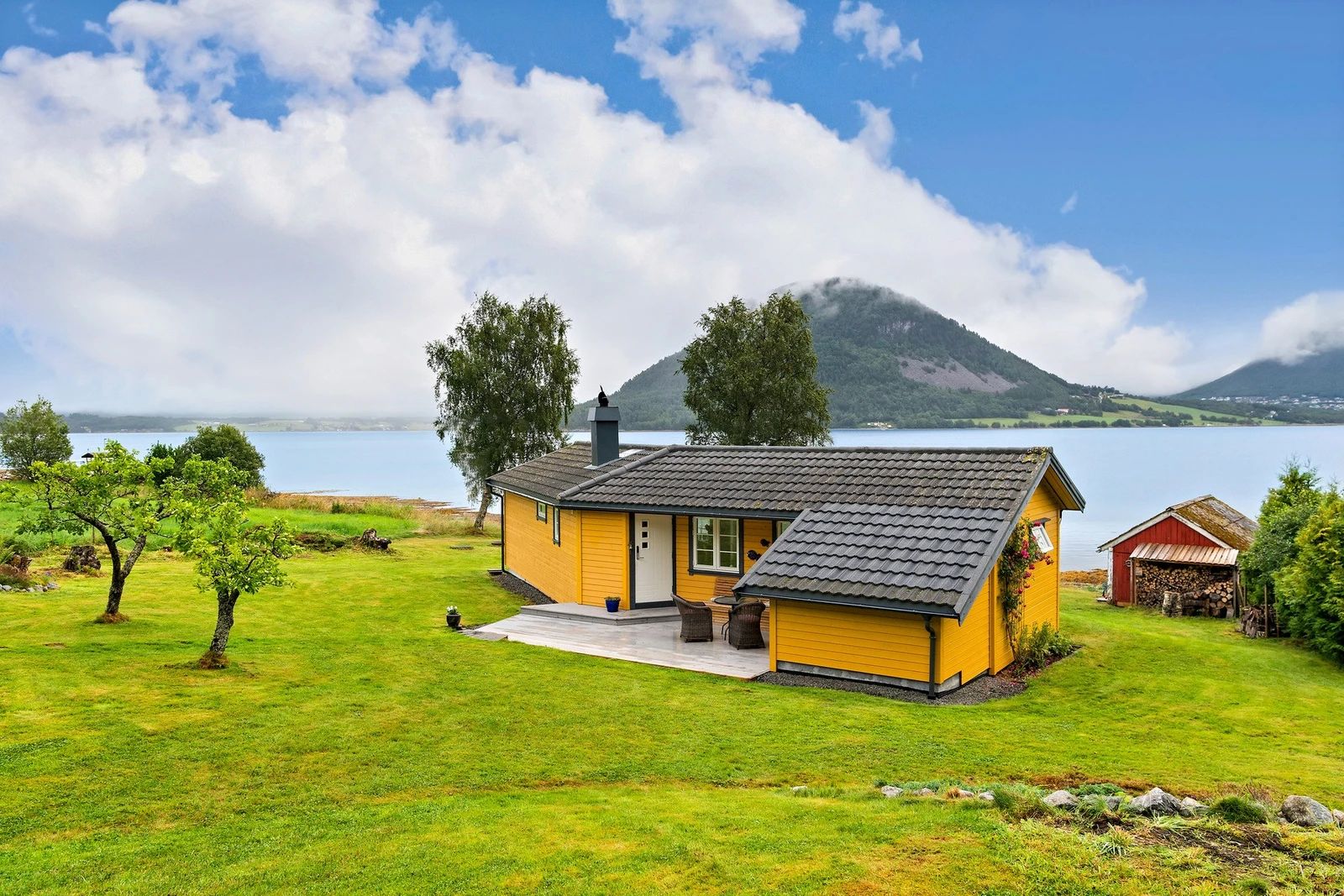https://storage.googleapis.com/homestra-images/property-image-9a2ab289-609f-4eb2-adb2-10e7f316af11-1754835562.jpg