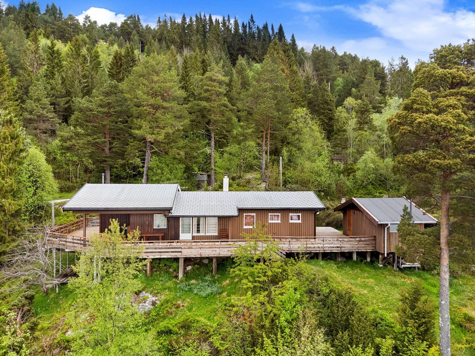 https://storage.googleapis.com/homestra-images/property-image-aa167633-9d89-4485-9ca9-209103208ce1-1751740243.jpg