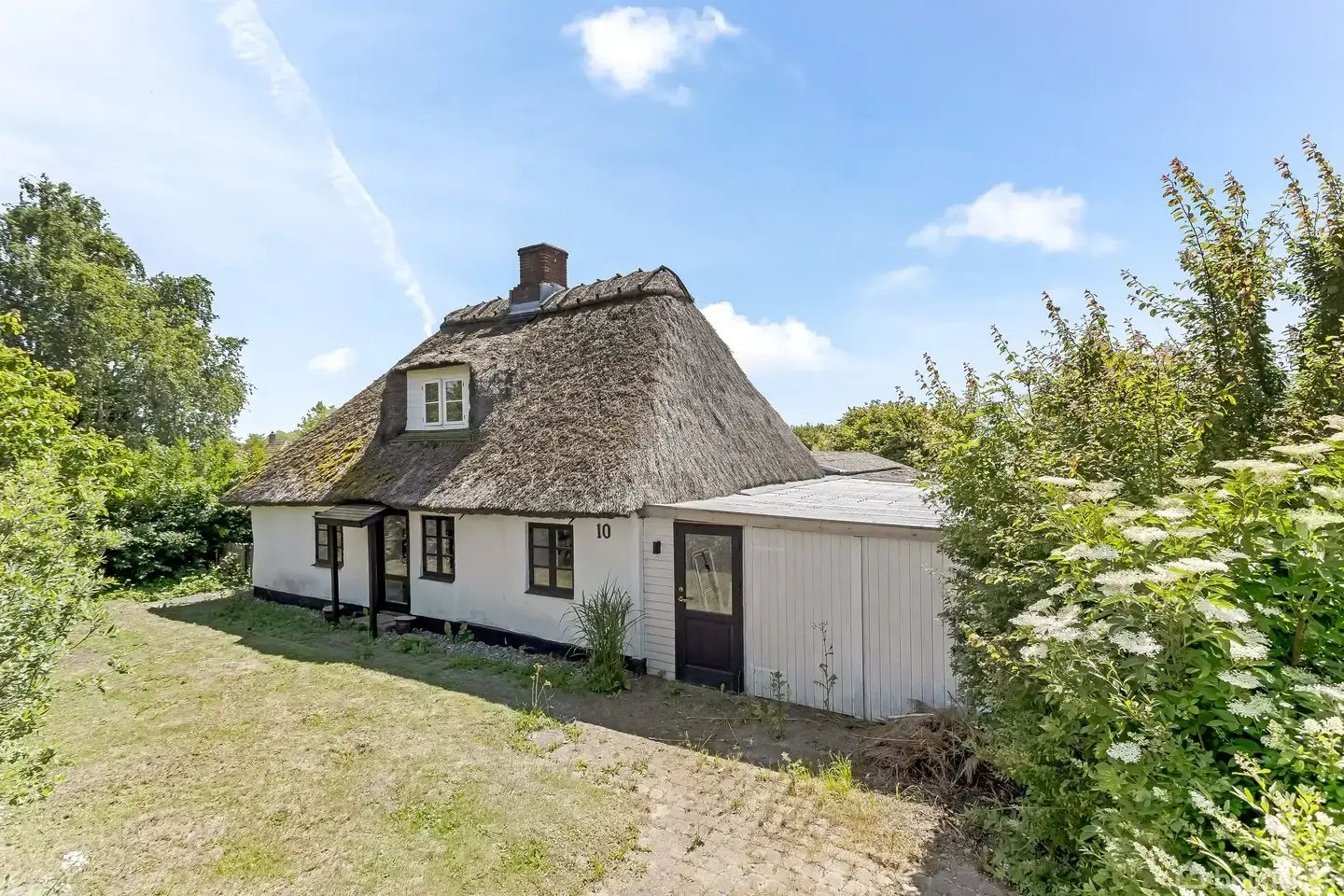 https://storage.googleapis.com/homestra-images/property-image-ca09f199-42a0-4c28-bce7-8460e2fc0e71-1751206677.jpg