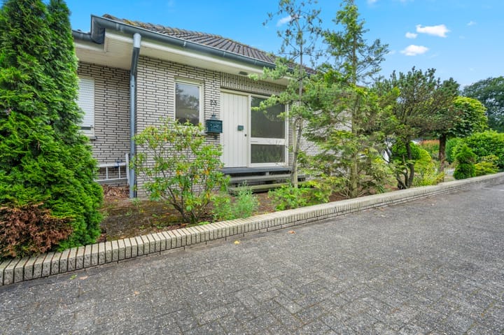https://storage.googleapis.com/homestra-images/property-image-ca9a01df-12fe-4ce0-80c6-93bbb57eb5ed-1756554289.jpg