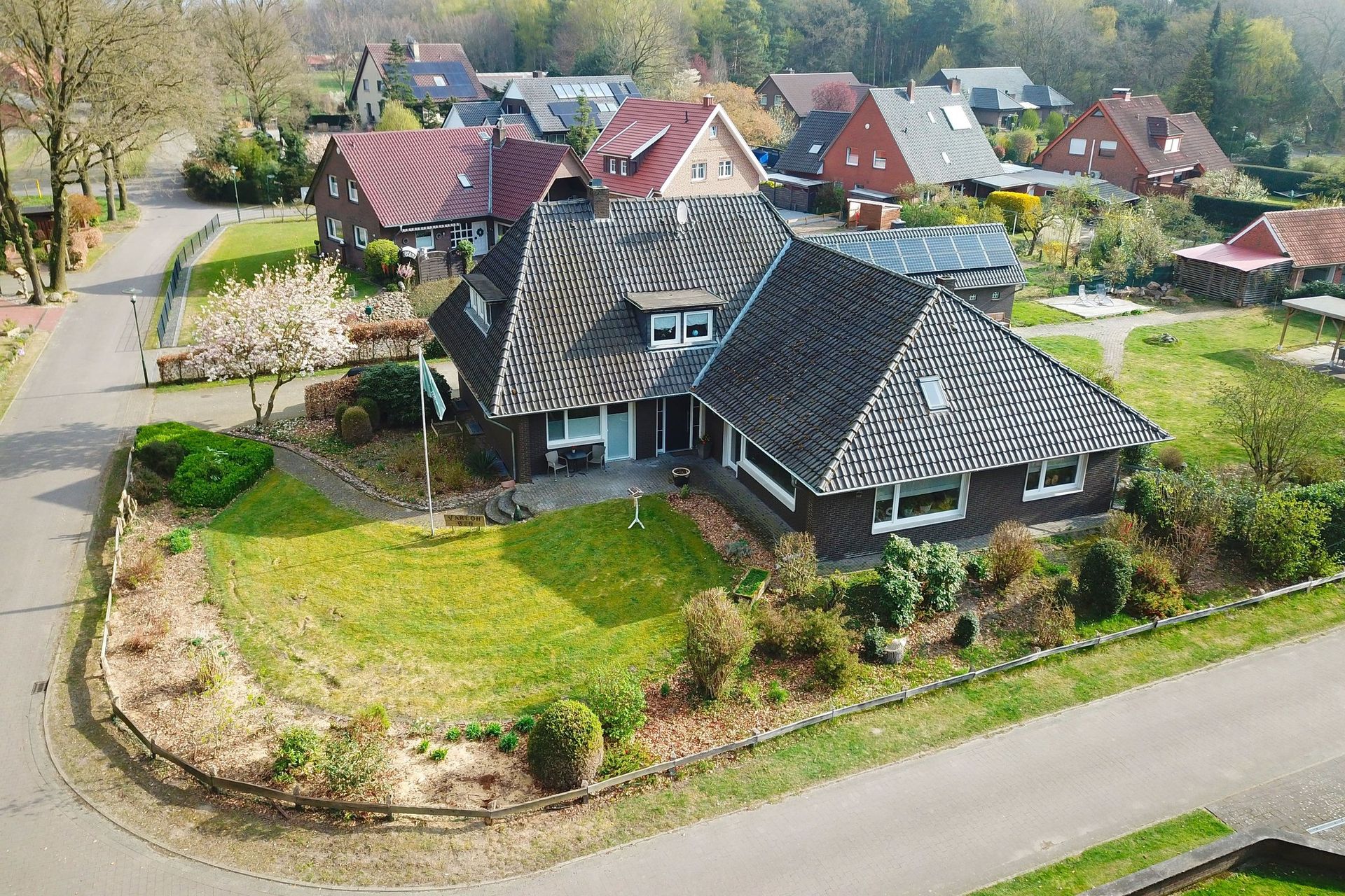https://storage.googleapis.com/homestra-images/property-image-dc664ec6-8a0f-48d5-a342-2f4f6226bbf7-1747935572.jpg
