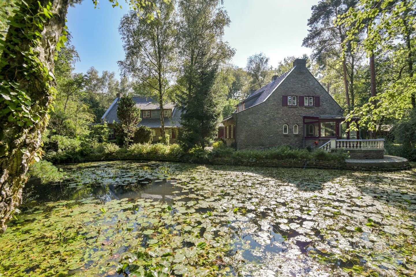 https://storage.googleapis.com/homestra-images/property-image-f3ab0a23-d9b6-4c0a-8b46-cd1b1a9e17ce-1777931480.jpg