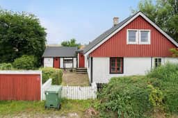 https://bilder.hemnet.se/images/itemgallery_cut/03/6b/036bd981acb1b4a0809dd1e41669e885.jpg