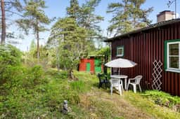 https://bilder.hemnet.se/images/itemgallery_cut/5b/ad/5bad08ae6556eb2bdbd06ca9c46d6e14.jpg