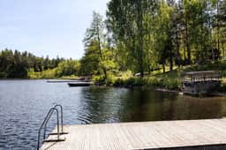 https://bilder.hemnet.se/images/itemgallery_cut/62/92/6292a36afb48eb1f79fb6c5210b0b9f8.jpg