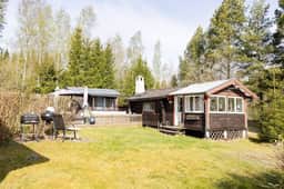 https://bilder.hemnet.se/images/itemgallery_cut/98/d1/98d1f387d777e218445728130de1085e.jpg