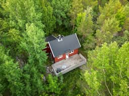 https://images.finncdn.no/dynamic/1600w_webp/2025/10/vertical-2/03/0/430/060/270_65238455-1c00-4d84-8089-0c286823c778.jpg
