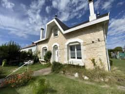 https://media.rightmove.co.uk/171k/170807/167120255/170807_BVI82481_IMG_00_0000.jpeg