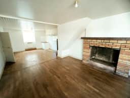 https://media.rightmove.co.uk/56k/55209/167384384/55209_55209_AMR00113_IMG_05_0000.jpeg
