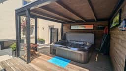 https://media.rightmove.co.uk/82k/81218/165563528/81218_75011167057-1_IMG_03_0000.jpeg
