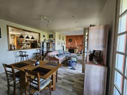 https://media.rightmove.co.uk/95k/94792/164827529/94792_E05154C0C90546CC_IMG_05_0000.jpeg