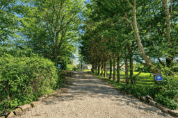 https://media.rightmove.co.uk/property-photo/0a4a9c15d/92147088/0a4a9c15d16e2c48c56634404cdec752.png