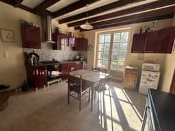 https://media.rightmove.co.uk/property-photo/0c6687e55/89554911/0c6687e5523ccba5ec01dedc94b327b8.jpeg
