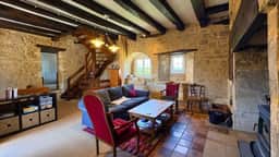 https://media.rightmove.co.uk/property-photo/0c7691891/175050902/0c7691891a9314812b92e54229374278.jpeg