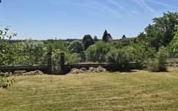 https://media.rightmove.co.uk/property-photo/0f226c977/89470410/0f226c977a51e98ae0909b668c3d085e.jpeg