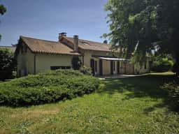 https://media.rightmove.co.uk/property-photo/0f2adca85/89669118/0f2adca85d8ccb7d1ee08310a4665ac3.jpeg