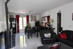 https://media.rightmove.co.uk/property-photo/0f5445cb6/94896831/0f5445cb6d03e5808105cb48630fd5ac.jpeg
