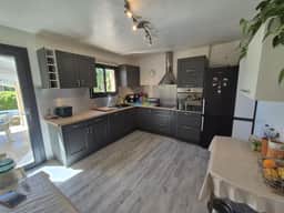 https://media.rightmove.co.uk/property-photo/17bcb071a/175005395/17bcb071ac71e599e29eb79c2d555490.jpeg