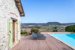 https://media.rightmove.co.uk/property-photo/1f40dafa9/92213145/1f40dafa953fbf58cc427cf8904bdf72.jpeg