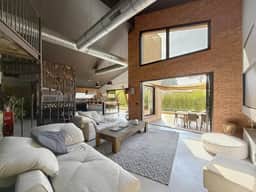 https://media.rightmove.co.uk/property-photo/269865df0/91656681/269865df01706ed35390083200866c34.jpeg