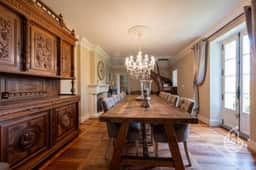https://media.rightmove.co.uk/property-photo/2789b27a6/175047887/2789b27a6441a8c35894816ca3d453f5.jpeg