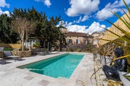 https://media.rightmove.co.uk/property-photo/29dce6180/92184366/29dce61800265b5fe3753dda64040266.jpeg