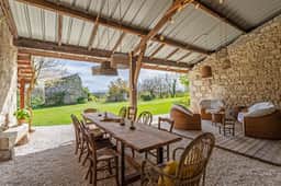 https://media.rightmove.co.uk/property-photo/2c3512971/92208456/2c35129717341cdea941d67c3d60da61.jpeg