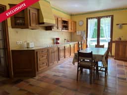 https://media.rightmove.co.uk/property-photo/3210c59da/89582895/3210c59dad901aec184c6dd7695cfb87.jpeg
