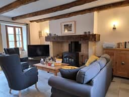 https://media.rightmove.co.uk/property-photo/367eec270/89513469/367eec27052103f51a0343da5a585e72.jpeg