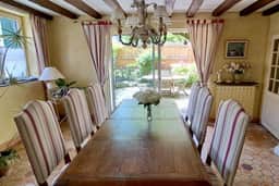 https://media.rightmove.co.uk/property-photo/3ab276792/89688195/3ab2767928e438cf294e5585c9b1bd24.jpeg