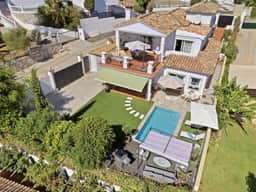 https://media.rightmove.co.uk/property-photo/3db77f326/93613932/3db77f326c8aa26401aa6c4d33c52520.jpeg