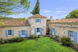 https://media.rightmove.co.uk/property-photo/4420c2fb9/92208435/4420c2fb9e27a2162ed1c6f65c6b0757.jpeg
