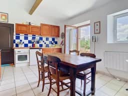 https://media.rightmove.co.uk/property-photo/469791dbb/89587245/469791dbb2d6e015043a550f2c62461a.jpeg