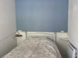 https://media.rightmove.co.uk/property-photo/4acd81cd6/89459487/4acd81cd6a8c1cbb496da26269a31100.jpeg