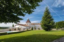 https://media.rightmove.co.uk/property-photo/4f8311918/92121729/4f8311918ae4a7c88b7f56c3b61751a3.jpeg