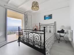 https://media.rightmove.co.uk/property-photo/56658eda3/91356324/56658eda3cf0ead182c256988ce6e587.jpeg